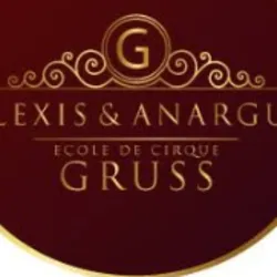 Alexis en Anargul Gruss Circusschool