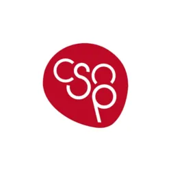 Logo composé d’une grande forme rouge arrondie et légèrement irrégulière, proche d’un cercle étiré. À l’intérieur, les lettres blanches stylisées « CSCP » s’entrelacent et se superposent avec des lignes courbes et épurées. Le contraste entre le blanc et l