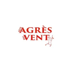 Logo de l’école de cirque Aux Agrès du Vent, composé du nom de l’association écrit en grandes lettres rouges sur fond blanc. Les mots « Aux Agrès du Vent » sont disposés sur plusieurs lignes dans une typographie élégante, avec « Aux » et « du » placés ver